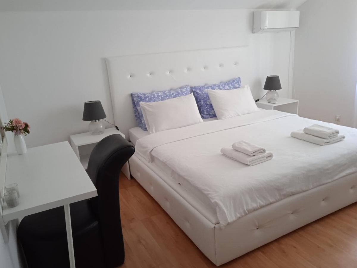 סקופיה Home Away From Home מראה חיצוני תמונה