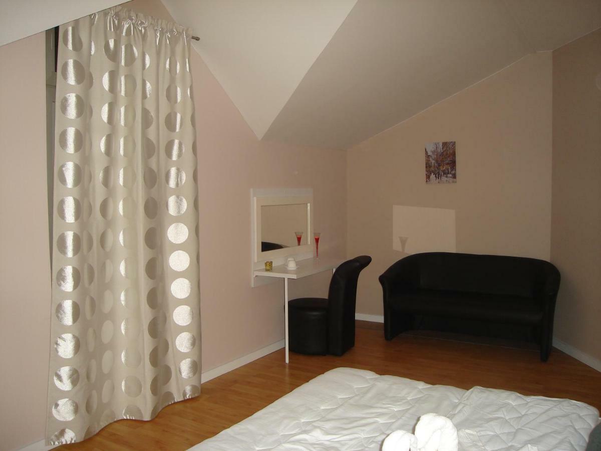 סקופיה Home Away From Home מראה חיצוני תמונה
